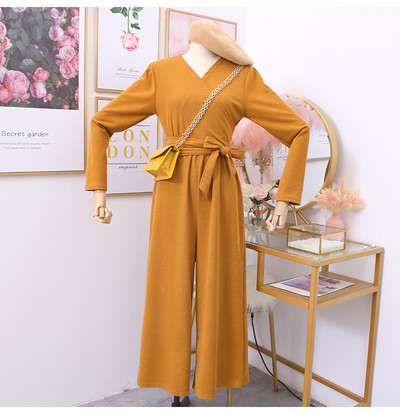 Modern női overál spitz nyakkivágással - több színben