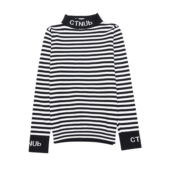 Csíkos női póló, ujján felirattal több színben