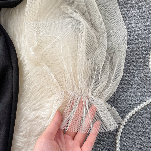 Μοντέρνο γυναικείο φόρεμα τούλι  σε μαύρο χρώμα