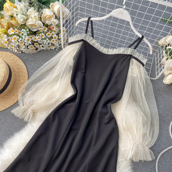 Μοντέρνο γυναικείο φόρεμα τούλι  σε μαύρο χρώμα