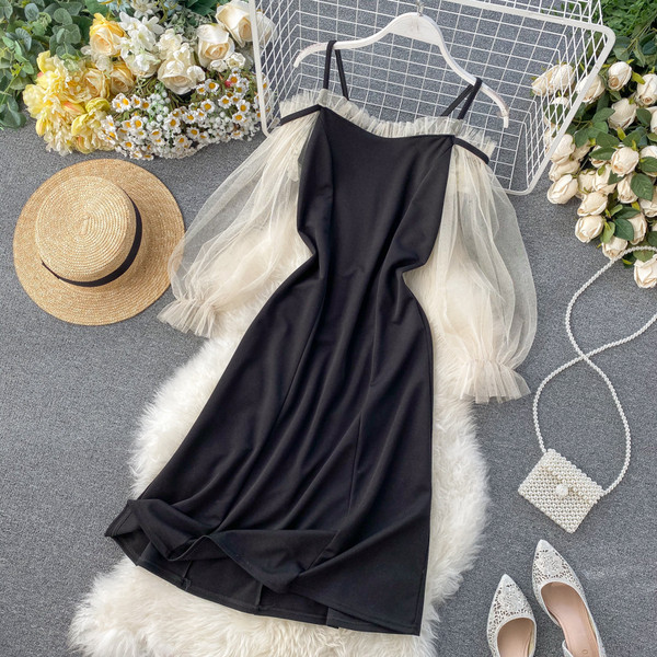 Μοντέρνο γυναικείο φόρεμα τούλι  σε μαύρο χρώμα