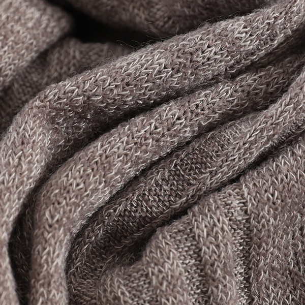 Modern női pulóver magas gallérral és hosszú ujjú, különböző színekben