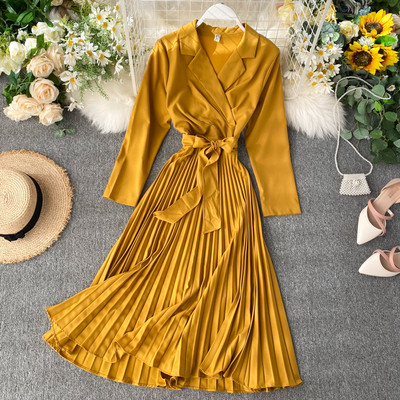 Modern női ruha övvel több színben