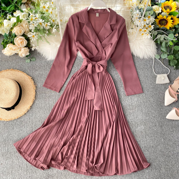 Modern női ruha övvel több színben