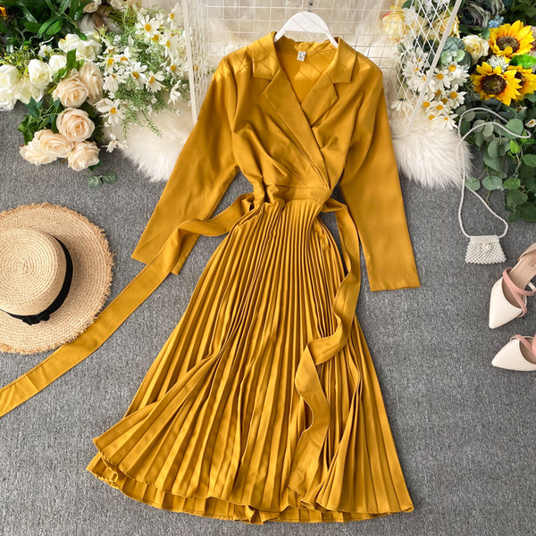 Modern női ruha övvel több színben