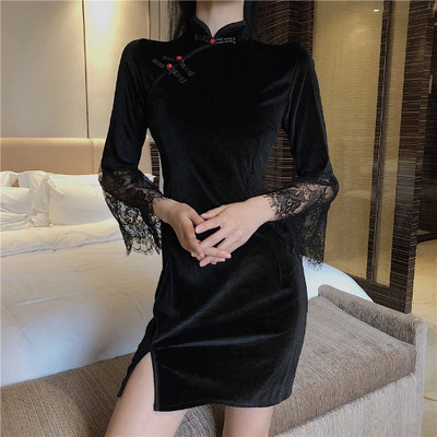 Γυναικείο σλιμ φόρεμα με δαντέλα σε μαύρο χρώμα