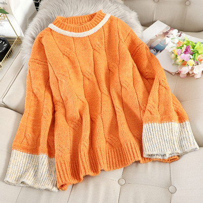 Γυναικείο πουλόβερ με φαρδιά μανίκια και οβάλ λαιμόκοψη