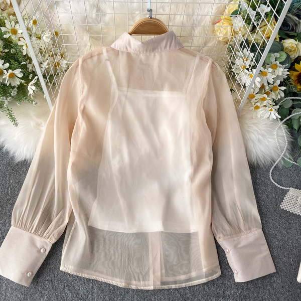 Modern női ing fekete és bézs pehelyszínnel