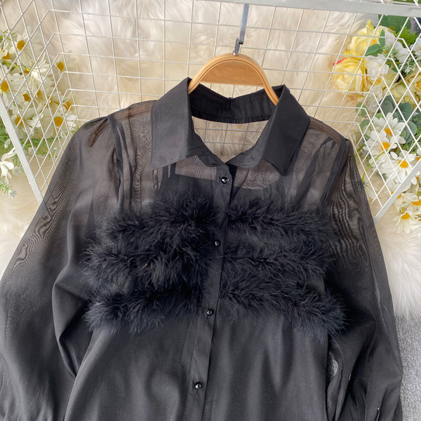 Modern női ing fekete és bézs pehelyszínnel