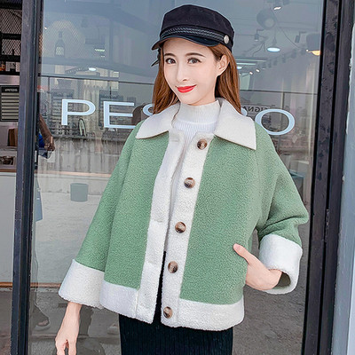 Modern női kabát gallérral és gombokkal zöld és rózsaszín színben