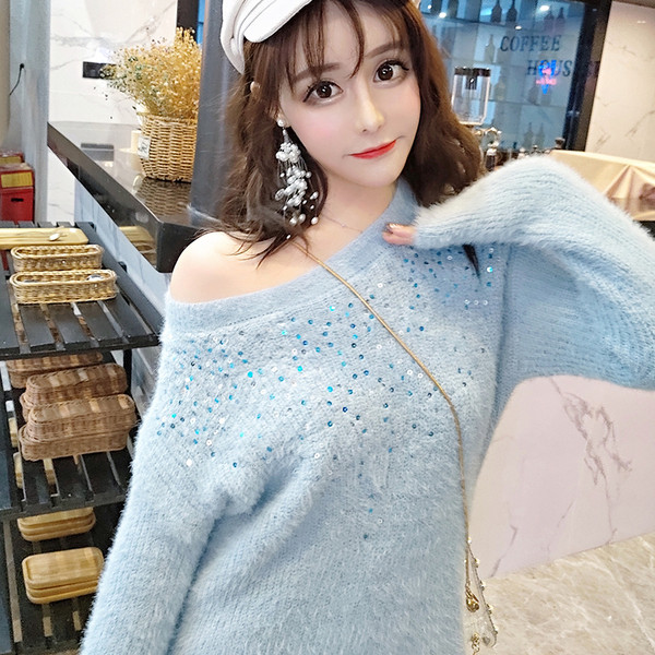 Hosszú testre szabott pulóver kék és fehér flitterekkel