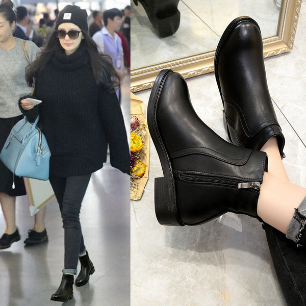 Alkalmi női csizma vastag sarokkal és cipzárral fekete színben