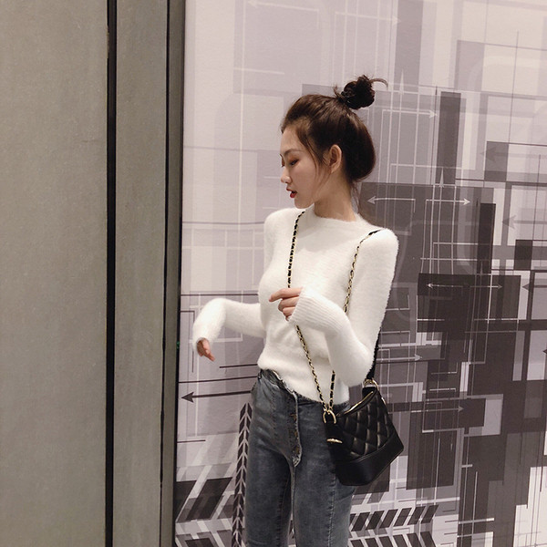 Γυναικείο κοντό πουλόβερ σε λευκό, πράσινο και μαύρο χρώμα