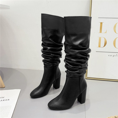 Stílusos női csizma eko bőrből, fekete színben, sarokkal