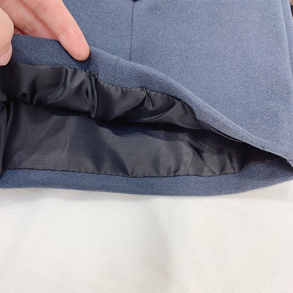 Női téli rövidnadrág gombokkal, három színben