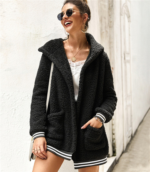 Modern női kabát cipzárral és zsebbel több színben