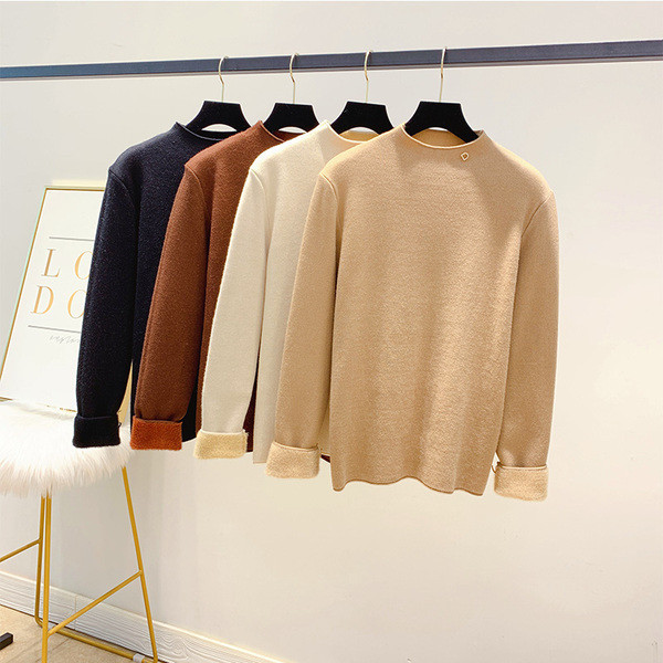 Μοντέρνο γυναικείο πουλόβερ  με απαλή επένδυση και χαμηλό γιακά σε τέσσερα χρώματα