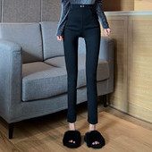 Női testhezálló nadrág magas derékkal, fekete színben