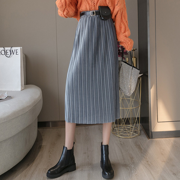 Fusta de dama moderna plisata cu curea in negru, gri si verde