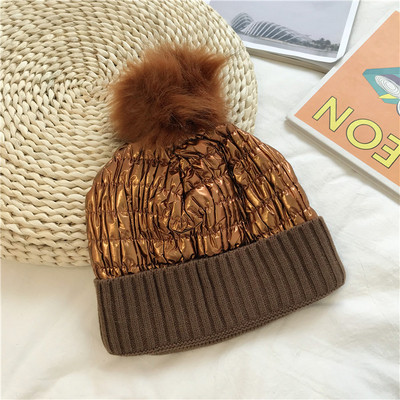 Μοντέρνο χειμερινό καπέλο γυναικών σε διάφορα χρώματα