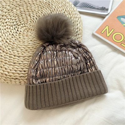 Μοντέρνο χειμερινό καπέλο γυναικών σε διάφορα χρώματα