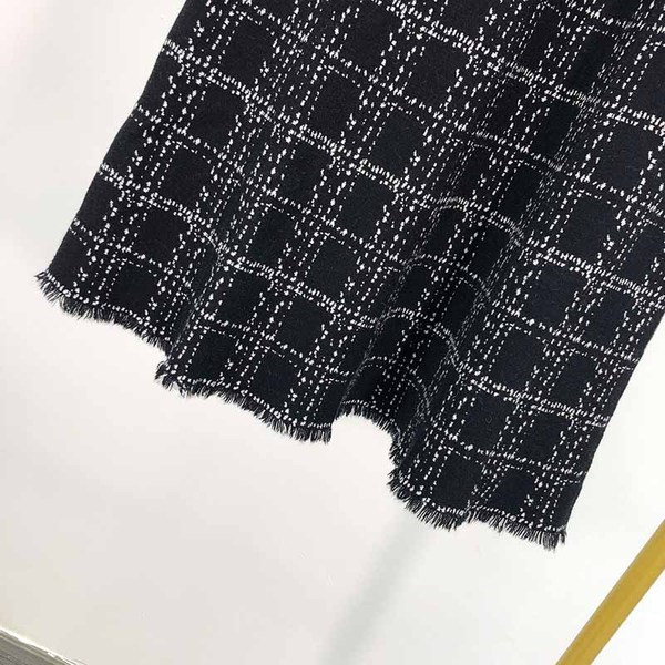 Női vastag kockás szabású szoknya