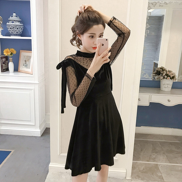 Modern női rövid ruha bársony tüll - fekete színű