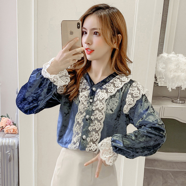 Modern női ing gombokkal és bársony csipkével