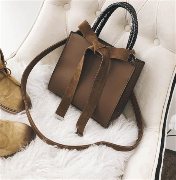 Μοντέρνα γυναικεία τσάντα με κορδέλα σε τέσσερα χρώματα