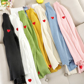 Μοντέρνο γυναικείο πουλόβερ με κεντήματα και χαμηλό κολάρο σε διάφορα χρώματα