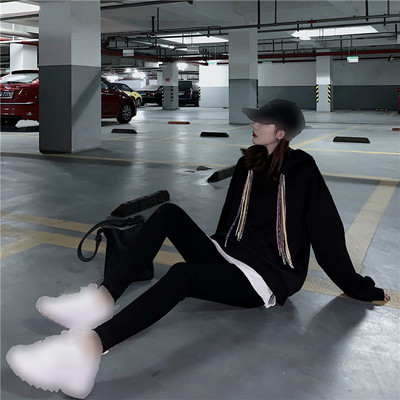 Γυναικείο casual φούτερ με χρωματιστά κορδόνια