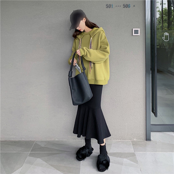 Γυναικείο casual φούτερ με χρωματιστά κορδόνια