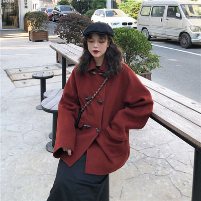 Дамско  палто с копчета и джобове в три цвята