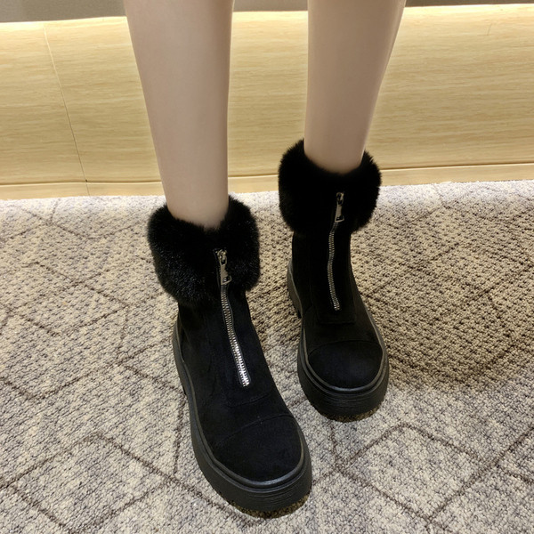 Női téli csizma puha béléssel és cipzárral fekete és narancs színben