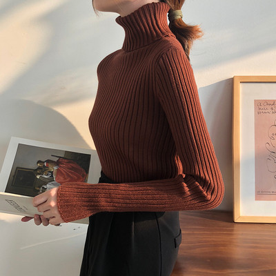 Modern női pulóver magas pólógallérral, több színben