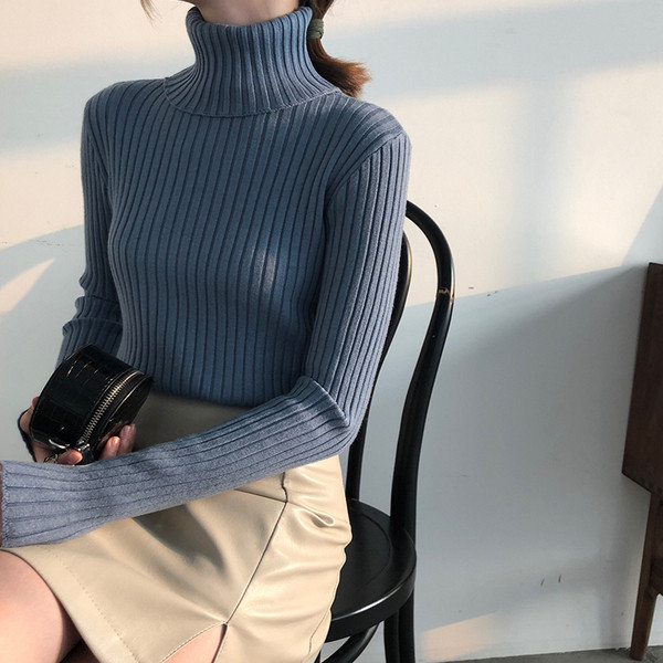 Modern női pulóver magas pólógallérral, több színben