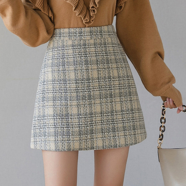 Modern női kockás szoknya magas derékkal, bézs és barna színben