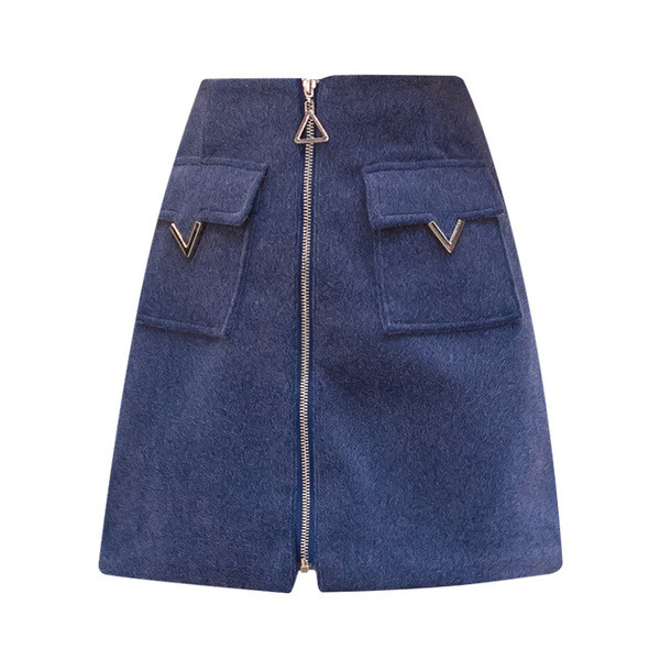 Modern női szoknya zsebekkel és cipzárral kék, fehér és fekete színben