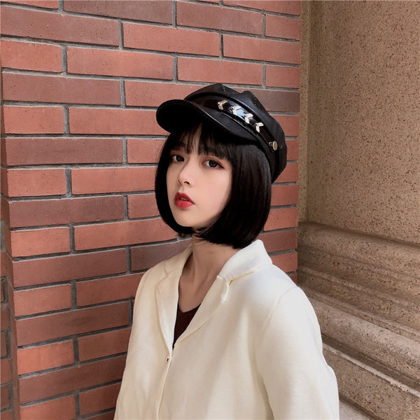 Stílusos női sapka napellenzővel - négy modell