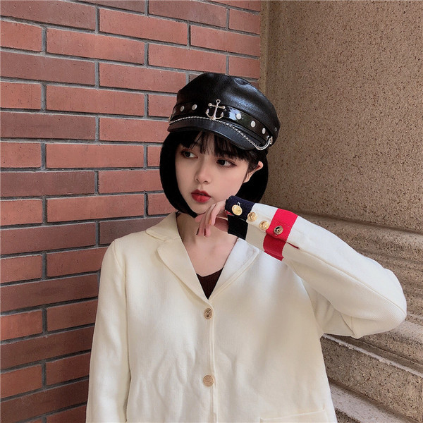 Stílusos női sapka napellenzővel - négy modell