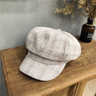 Modern női kockás sapka napellenzővel, négy színben