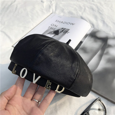 Κομψό γυναικείο καπέλο οικολογικό δέρμα - δύο μοντέλα