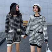 Rövid kockás ruha fehér és fekete zsebekkel