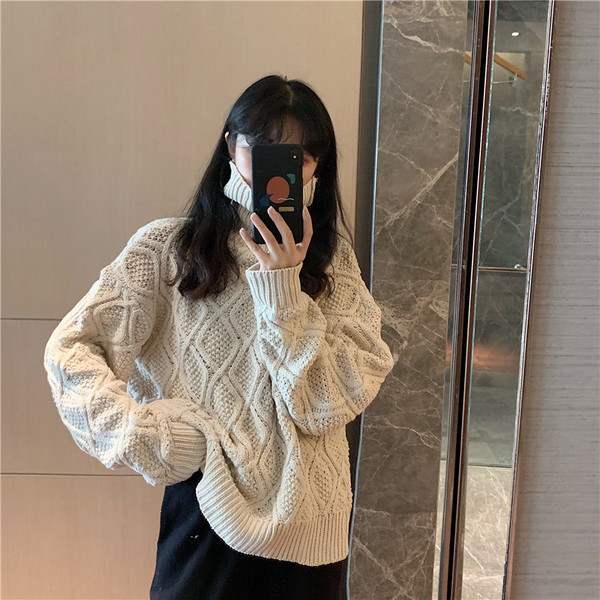 Női téli pulóver pólógallérral bézs és kék színben