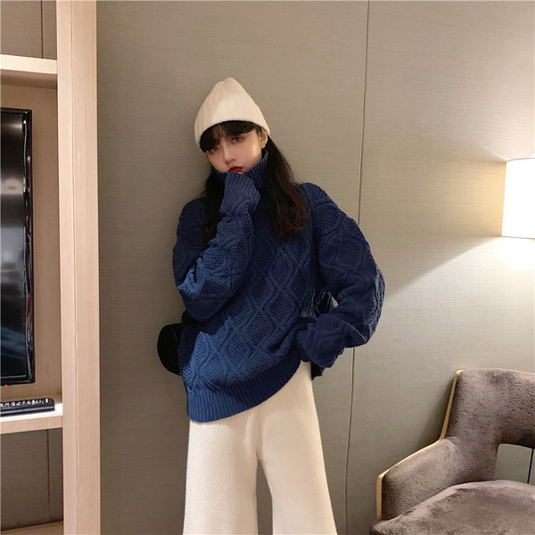 Női téli pulóver pólógallérral bézs és kék színben