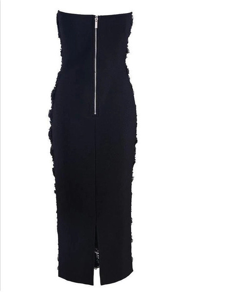 Elegáns női hosszú ruha mély nyakkivágással és cipzárral fekete és piros színben