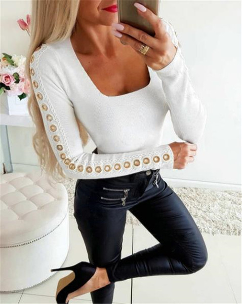 Bluză de damă modernă cu mâneci lungi și decolteu pătrat în alb și negru