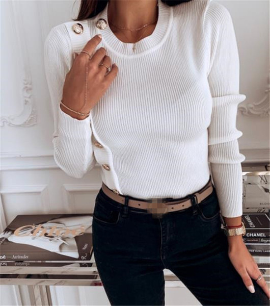 Καθημερινή γυναικεία μπλούζα με ωοειδές ντεκολτέ και κουμπιά σε μπεζ, μαύρο και άσπρο χρώμα