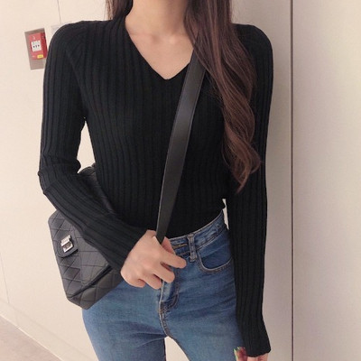 Γυναικεία μπλούζα με λαιμόκοψη σε πολλά χρώματα