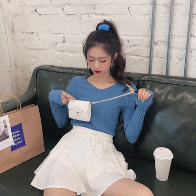 Γυναικεία μπλούζα με λαιμόκοψη σε πολλά χρώματα